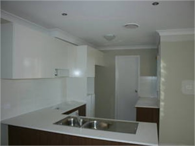 Homestay in new house Blacktown - 5 minutes bus to Blacktown station