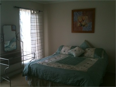Sunshine West - 3 Minutes walk to Shopping Centre and Bus Stop
