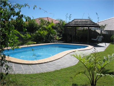 Sunshine Coast - Modern home with pool - Close to beach and shops