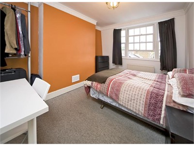 Spacious rooms just off Marylebone High Street