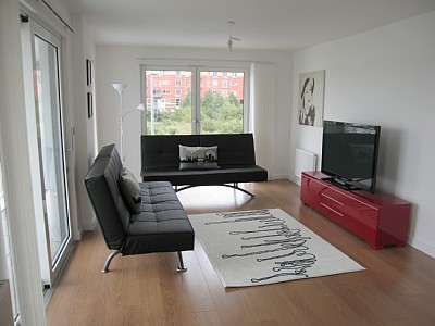 Charing Cross Road, next to both Soho and Covent Garden-2Mins walk