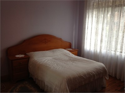 HOMESTAY FOR MALE STUDENT..12 MINUTES TO CITY, BREAKFAST ONLY