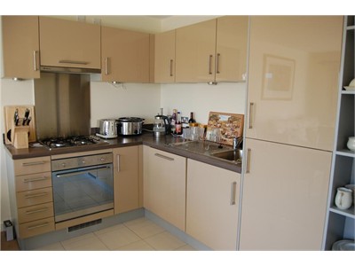 A SPACIOUS ONE BEDROOM FLAT TO RENT IN OXFORD TOWN CENTER