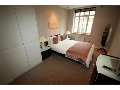 A LOVELY ONE BEDROOM FLAT IN EDINBURGH CITY CENTER