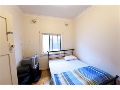 Large Room in Nth Bondi Beach share house,  Fully furn!