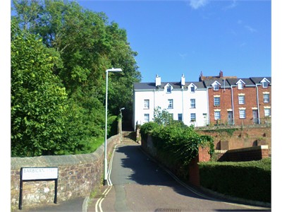 Exeter Centre - quiet green area, 3 mins walking distance town centre