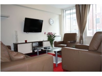 Excellent newly built large one bedroom flat in Glasgow