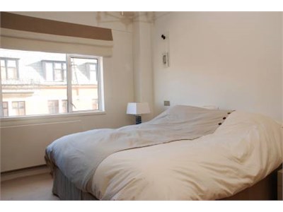 A stylish modern one bedroom flat in Cambridge city center