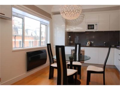 A stylish modern one bedroom flat in Cambridge city center