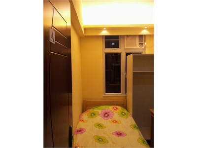 Feel comfortable staying this Room with window..Close to MTR