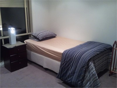 Private f/furn room minutes away from everything in Frankston