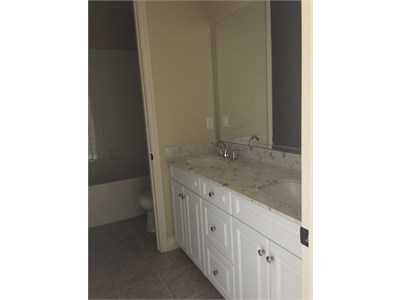Irvine- Two rooms available 20 minutes drive to UC Irvine