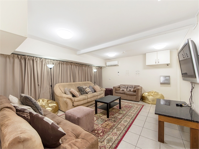 Close to UQ Clinical School, Ipswich Hospital and USQ - bills included
