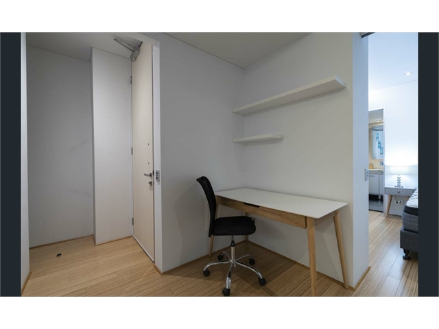 Available now Spacious 1bed in the heart of CBD