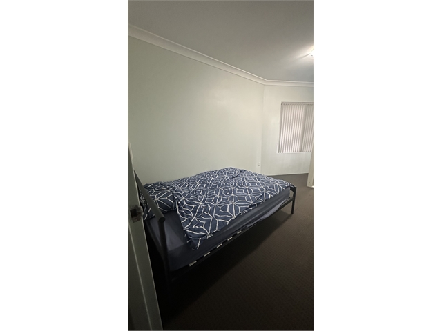 2 minutes walk to bus stop and 10-15 minutes walk to Blacktown Station