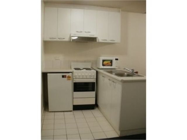 Melbourne City 2 bedroom Furnished Whole unit, Quiet Clean Safe Sunny