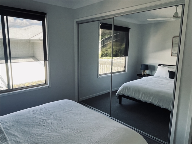 Private Room, Large Spacious Home Gold coast - 15 mins to Griffith Uni