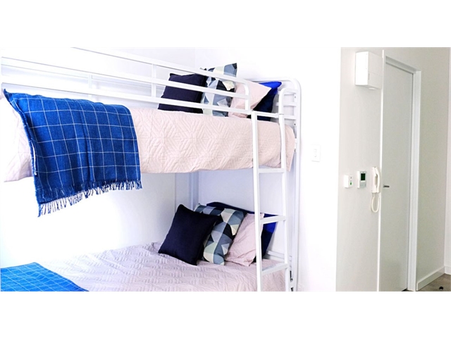 Twin-bunk-bed-studio in East End Adelaide