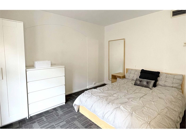 2 Bedroom Apartment Large in Village Melbourne City - 2024 Semester 2