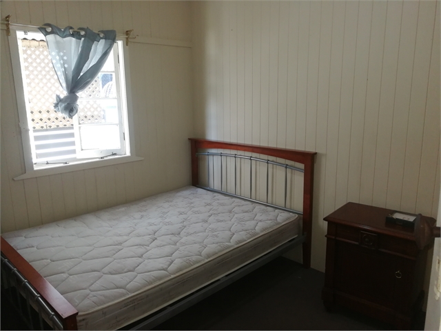 1 bedroom in Lutwyche 210 all bills imc